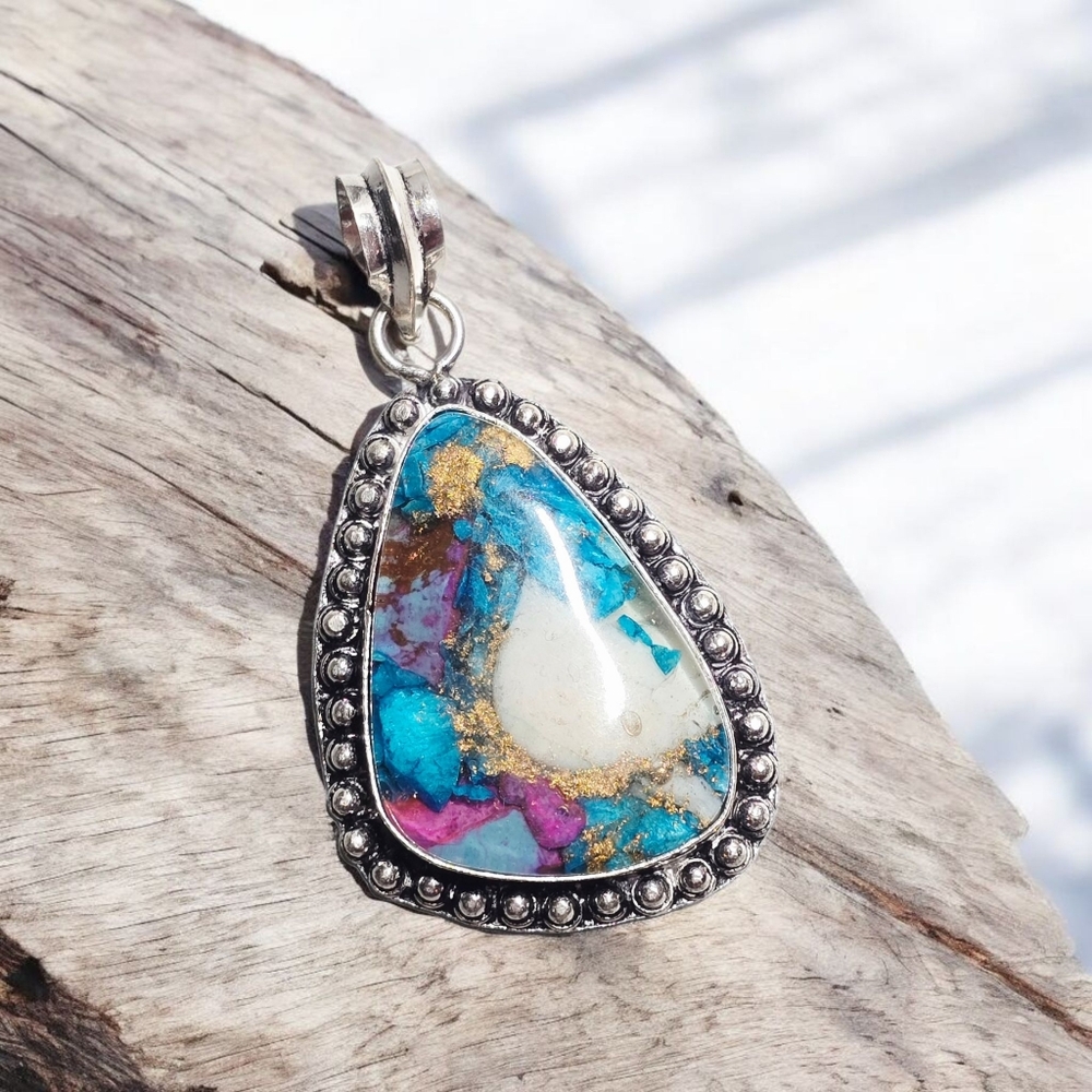 Handcrafted Oyster Turquoise Pendant 925 Sterling Silver Plated